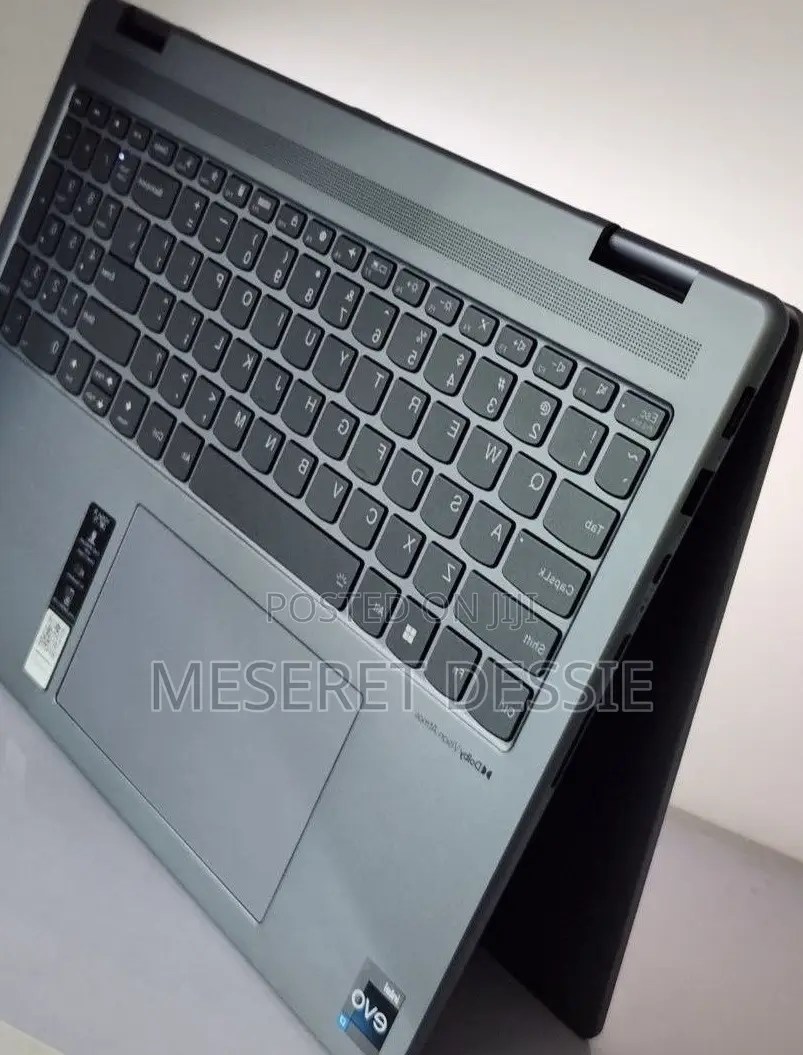 New Laptop Lenovo Yoga 7i 16GB Intel Core i7 SSD 512GB