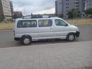 Toyota HiAce 2008 Silver