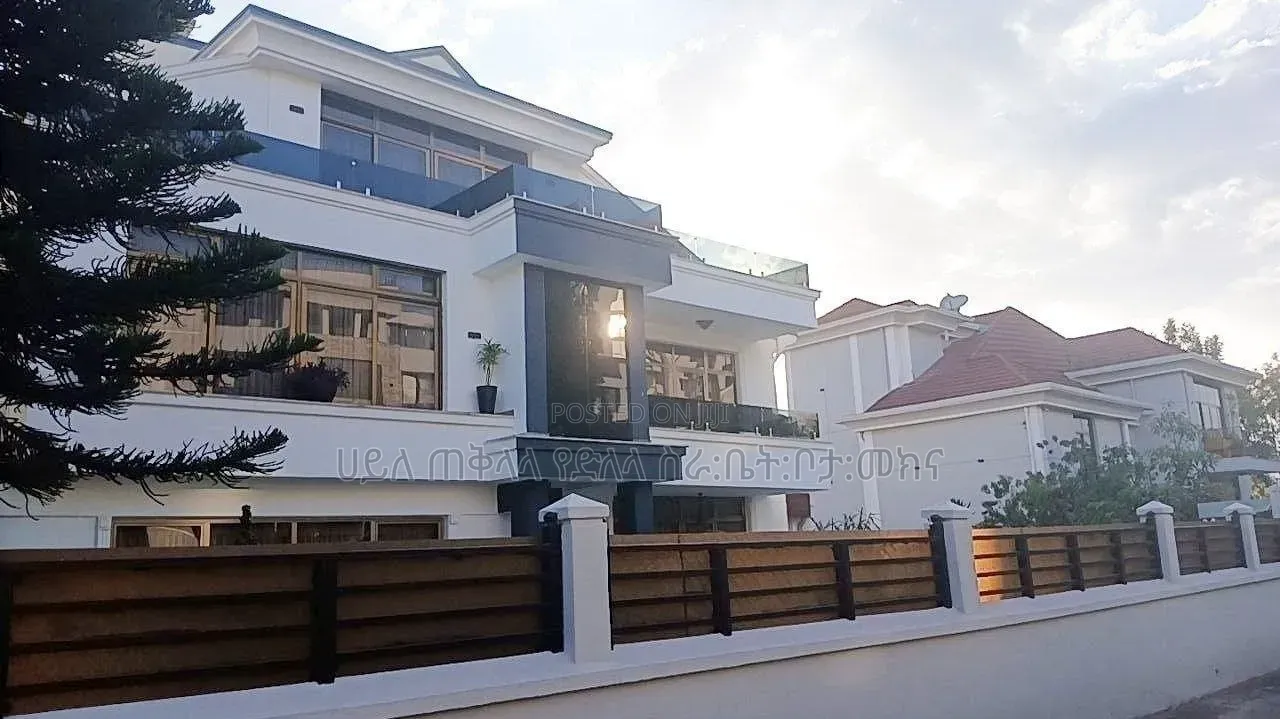 Furnished 10bdrm Townhouse/Terrace in Gift Real State, Yeka for sale