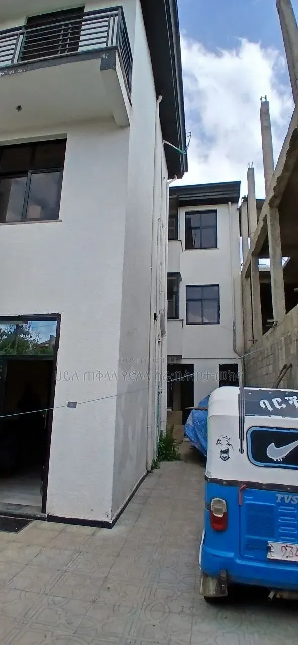 Furnished 7bdrm Penthouse in Legetafo Area, Oromia-Finfinne for sale