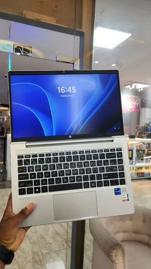 New Laptop HP ProBook 440 G10 16GB Intel Core i7 SSD 1T