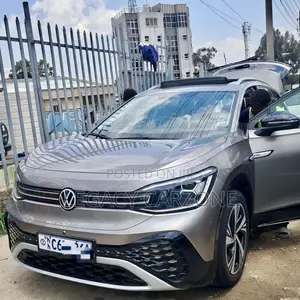 Volkswagen ID.6 2024 Gray