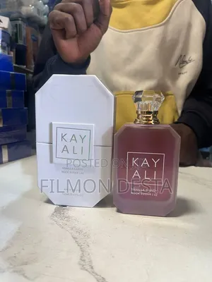 Kayali Vanilla Candy Rock Sugar | 42 Eau De Parfum.