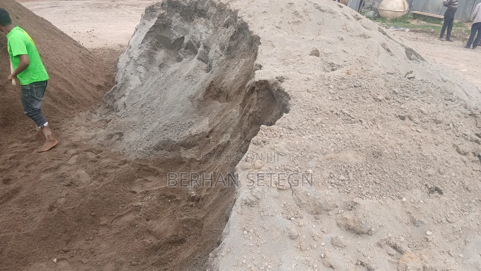 Sand አሸዋ ፣ ጠጠር ፣ገረጋነቲ ፣ ድንጋይ ቆንጆ የበርሀ አሸዋ