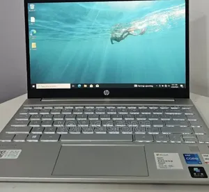 New Laptop HP Pavilion 13 8GB Intel Core i5 SSD 512GB