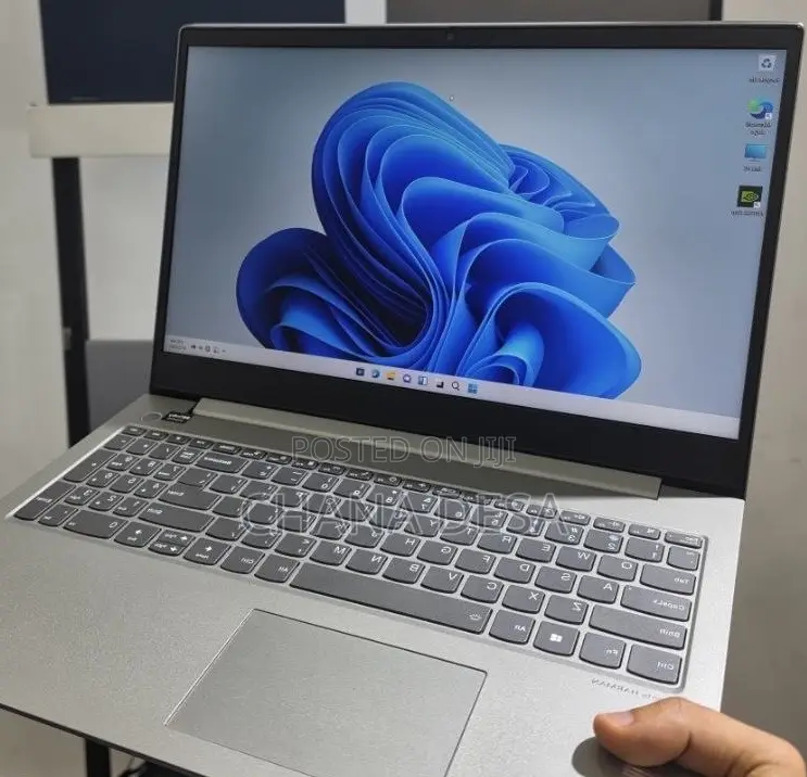 New Laptop Lenovo ThinkBook 15 16GB Intel Core i5 SSD 512GB