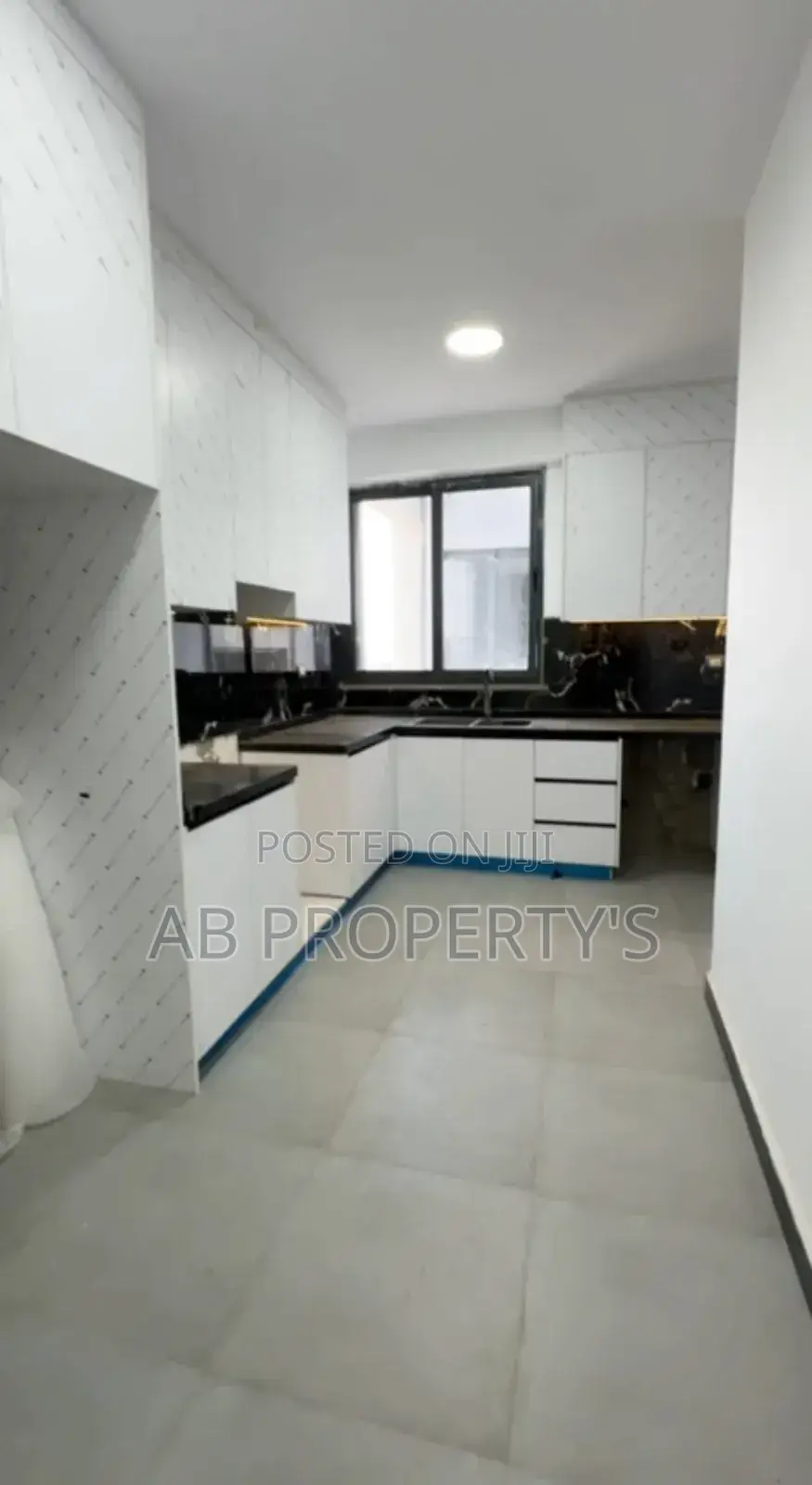 Furnished 3bdrm Apartment in Bole Stadium for sale