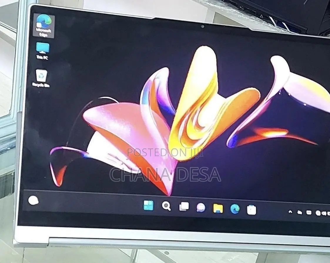 New Laptop Lenovo Yoga 9i 16GB Intel Core i7 SSD 512GB