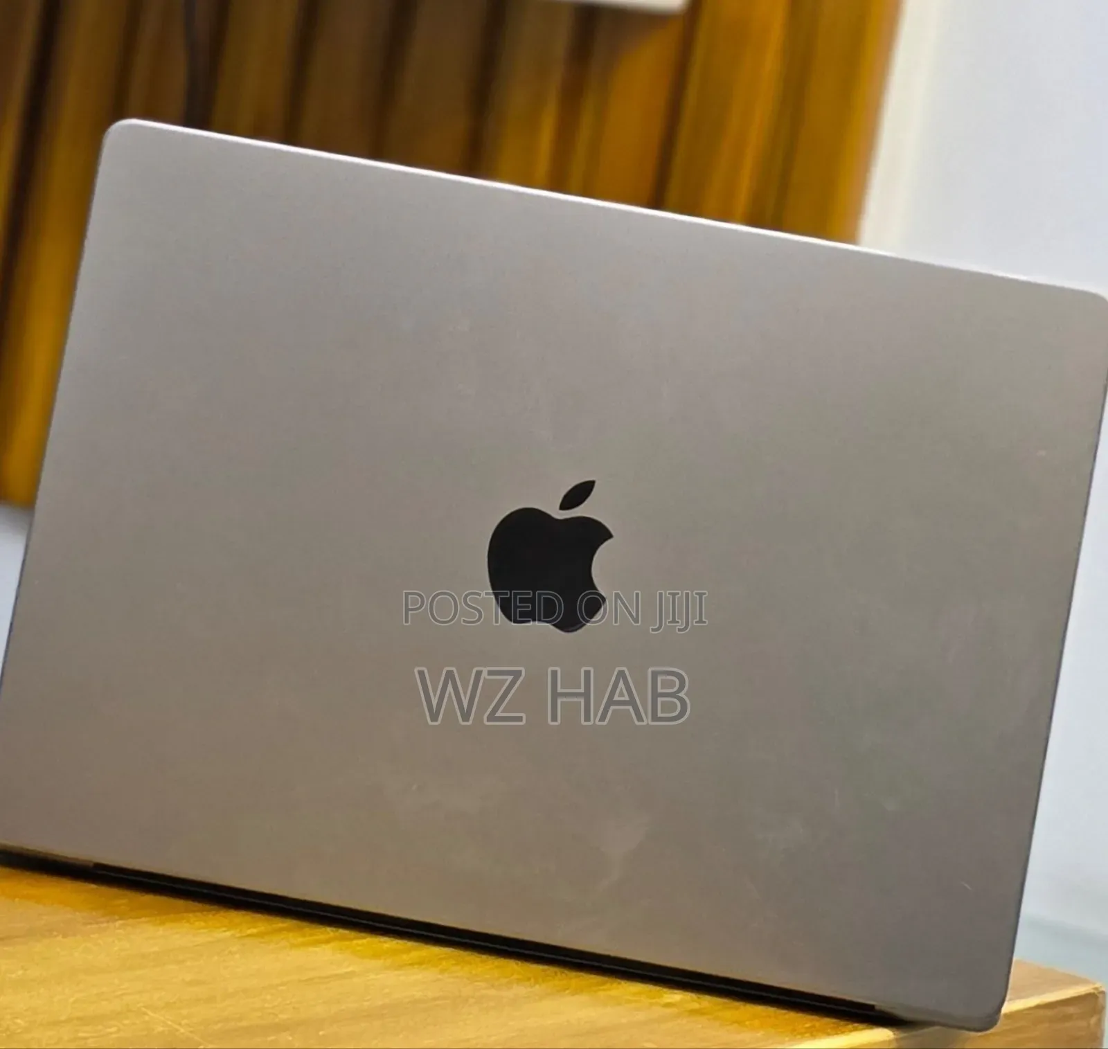 New Laptop Apple MacBook Pro 2021 M1 16GB Apple M1 Pro SSD 1T