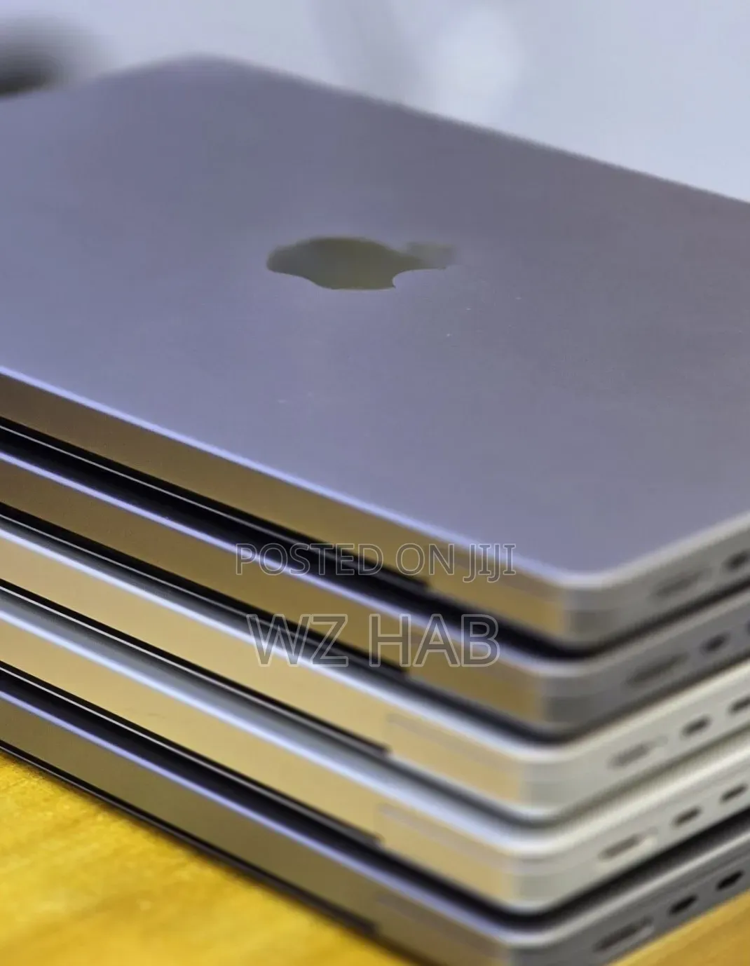 New Laptop Apple MacBook Pro 2021 M1 16GB Apple M1 Pro SSD 512GB