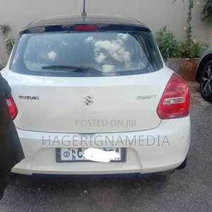 Suzuki Swift 2022 White