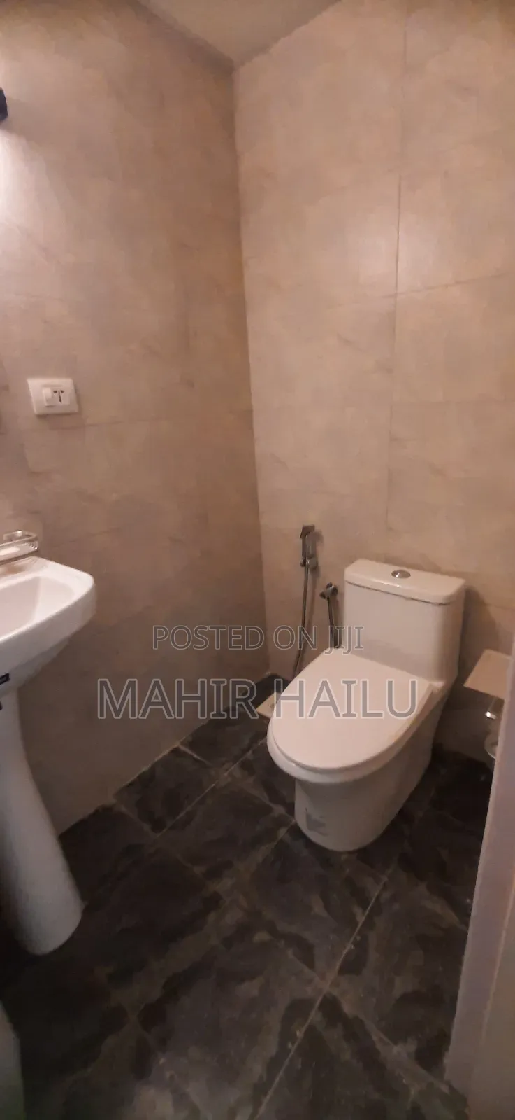 2bdrm Apartment in Real, Bole for rent