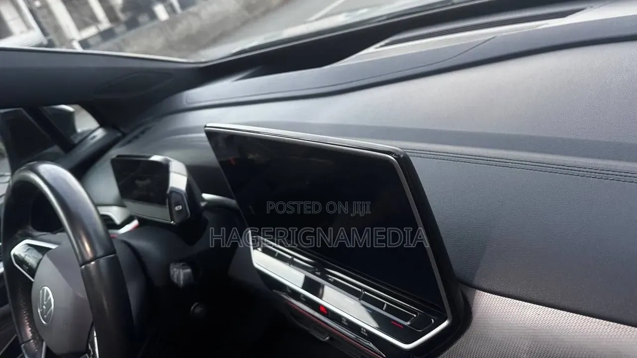 Volkswagen ID.4 2023 Gray