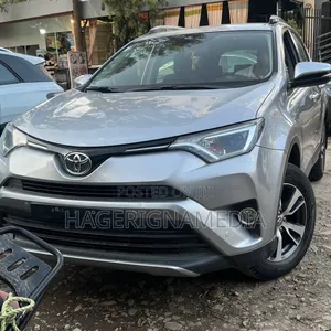 Toyota RAV4 2018 Silver