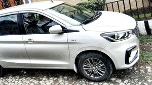 Suzuki Ertiga 2022 Silver