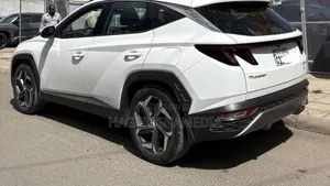 Hyundai Tucson 2022 White