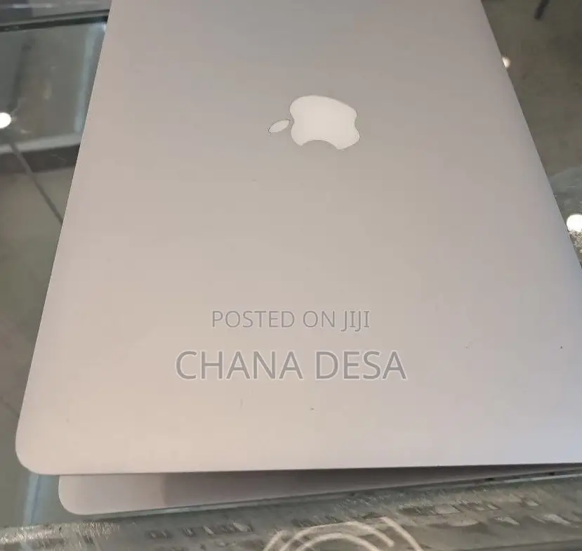 New Laptop Apple MacBook Air 2017 8GB Intel Core i5 SSD 128GB