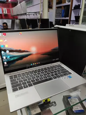 New Laptop HP EliteBook x360 1040 G7 16GB Intel Core i5 SSD 512GB
