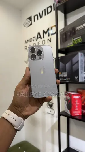 New Apple iPhone 15 Pro 128 GB Gray