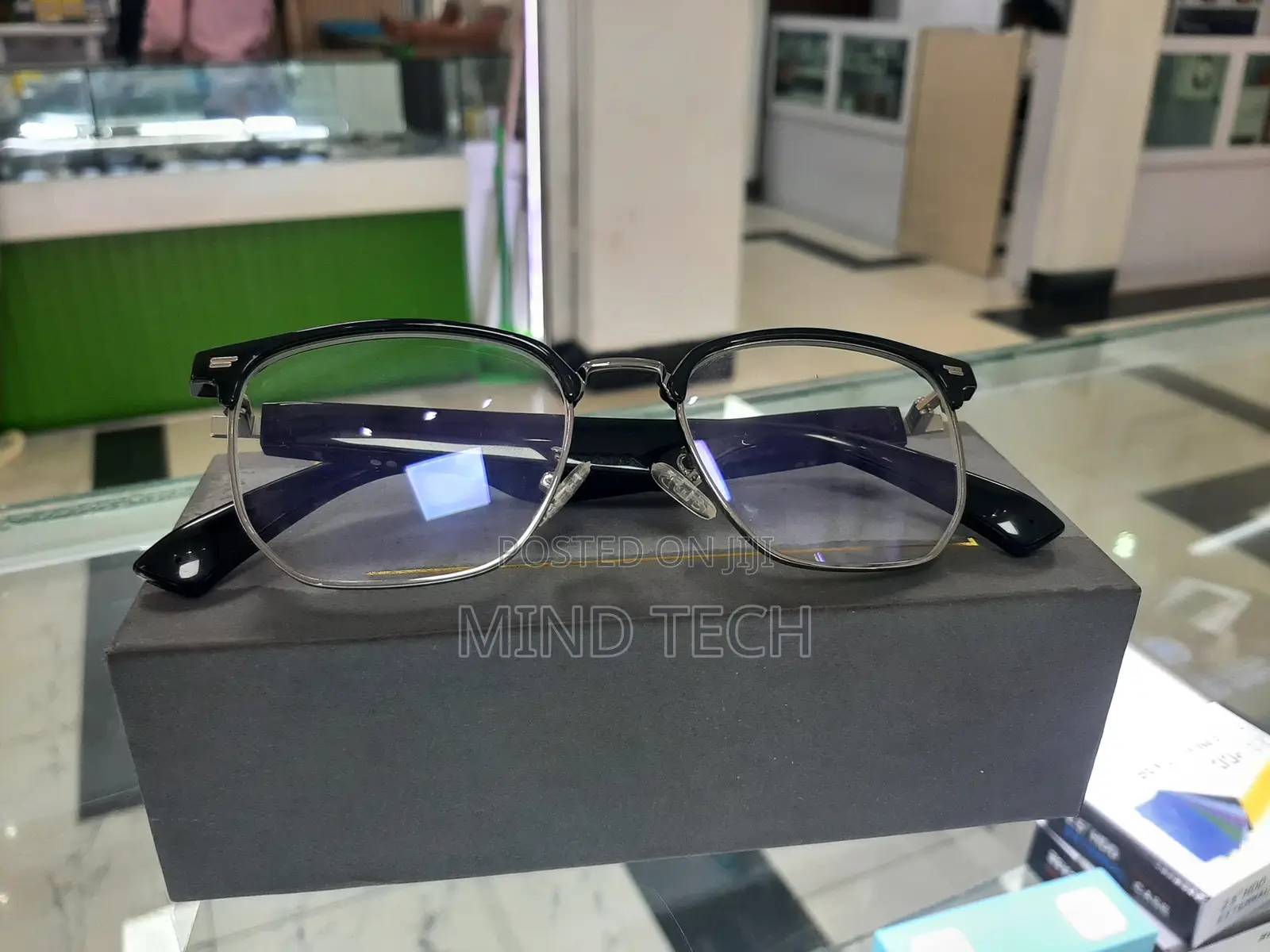 Smart Glass + Speaker