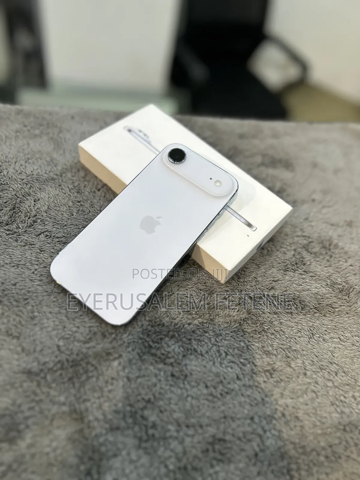 New Apple iPhone 17e 256 GB White