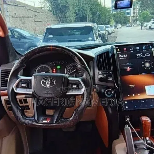 Toyota Land Cruiser 2021 Black