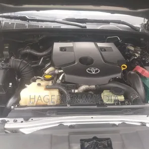 Toyota Hilux 2017 Gray