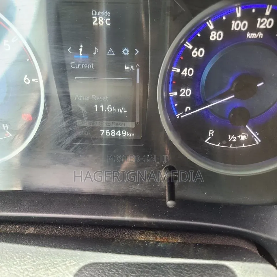 Toyota Hilux 2017 Silver