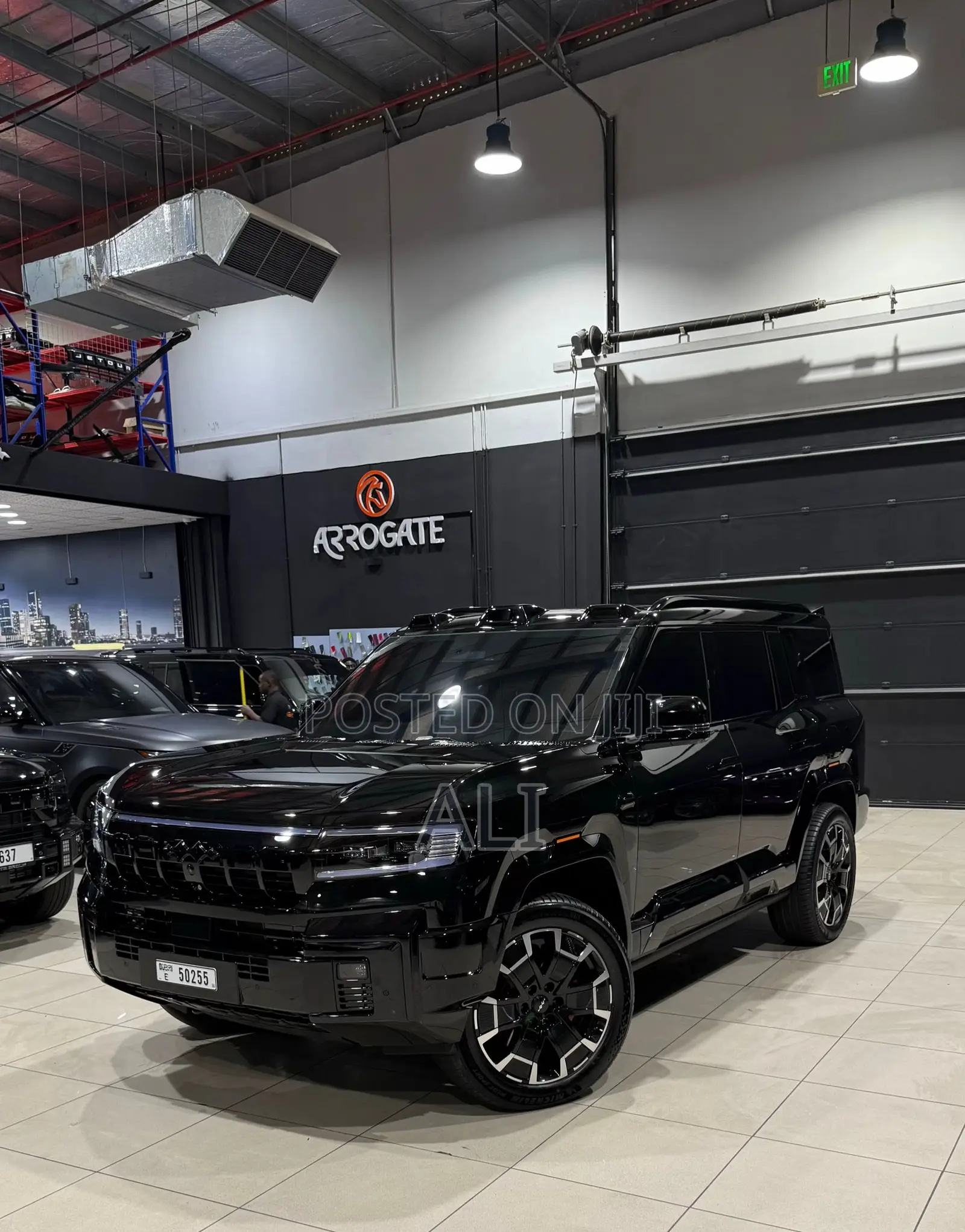 BYD Leopard 8 2.0 Hybrid AWD 2025 Matt Black