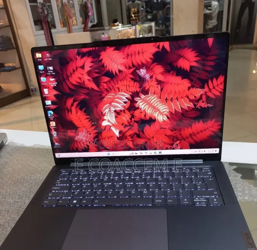 New Laptop Lenovo 32GB AMD Ryzen 7 SSD 1T