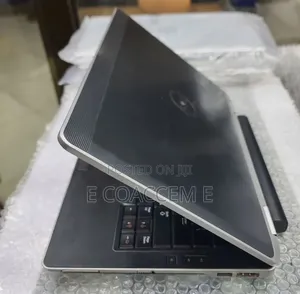 Laptop Dell Latitude E6330 4GB Intel Core i5 HDD 500GB