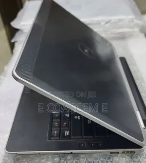 Laptop Dell Latitude E6330 4GB Intel Core i5 HDD 500GB