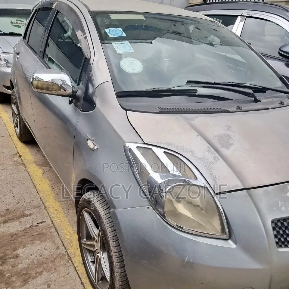 Toyota Yaris 2007 Gray