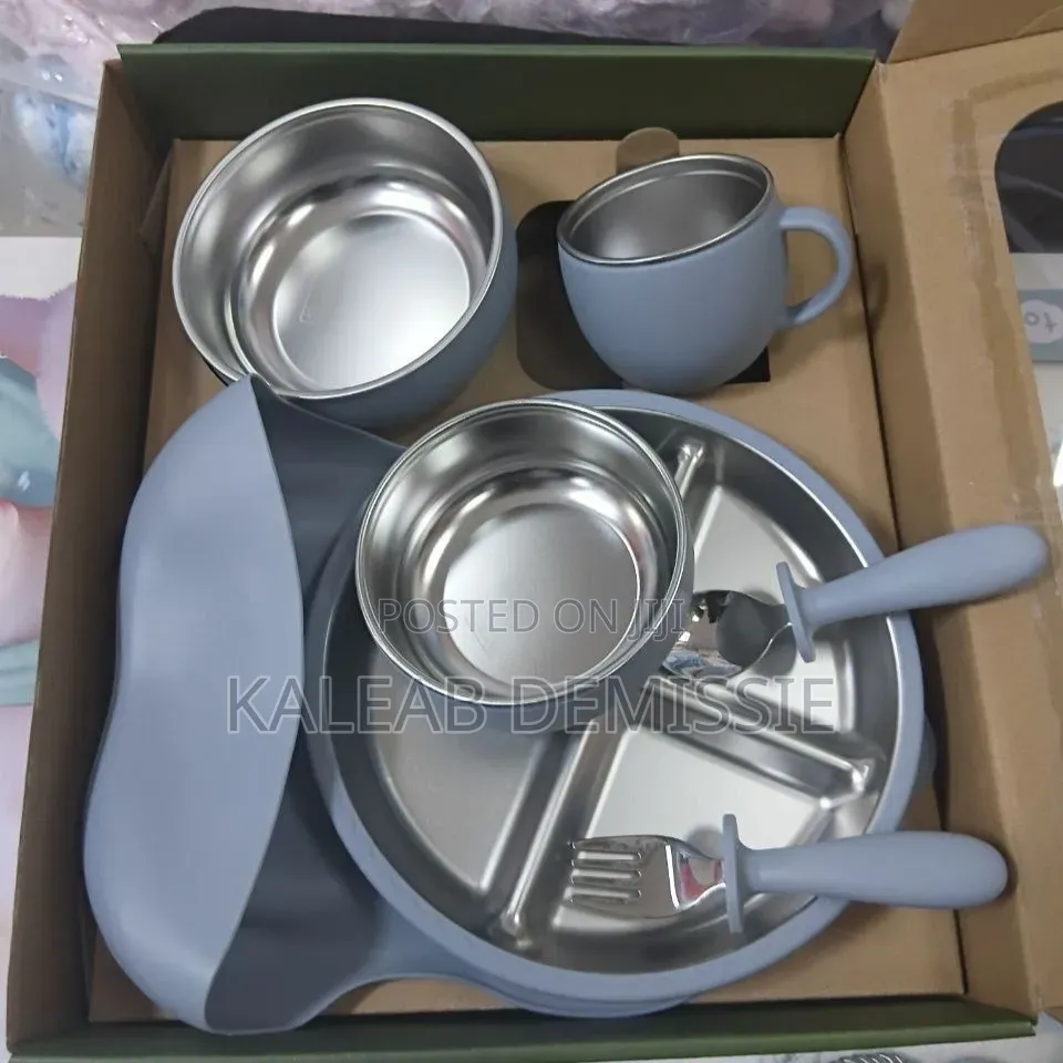 6-in-1 Premium Silicone Baby Feeding Set የልጆች ሲሊከን መመገቢያ