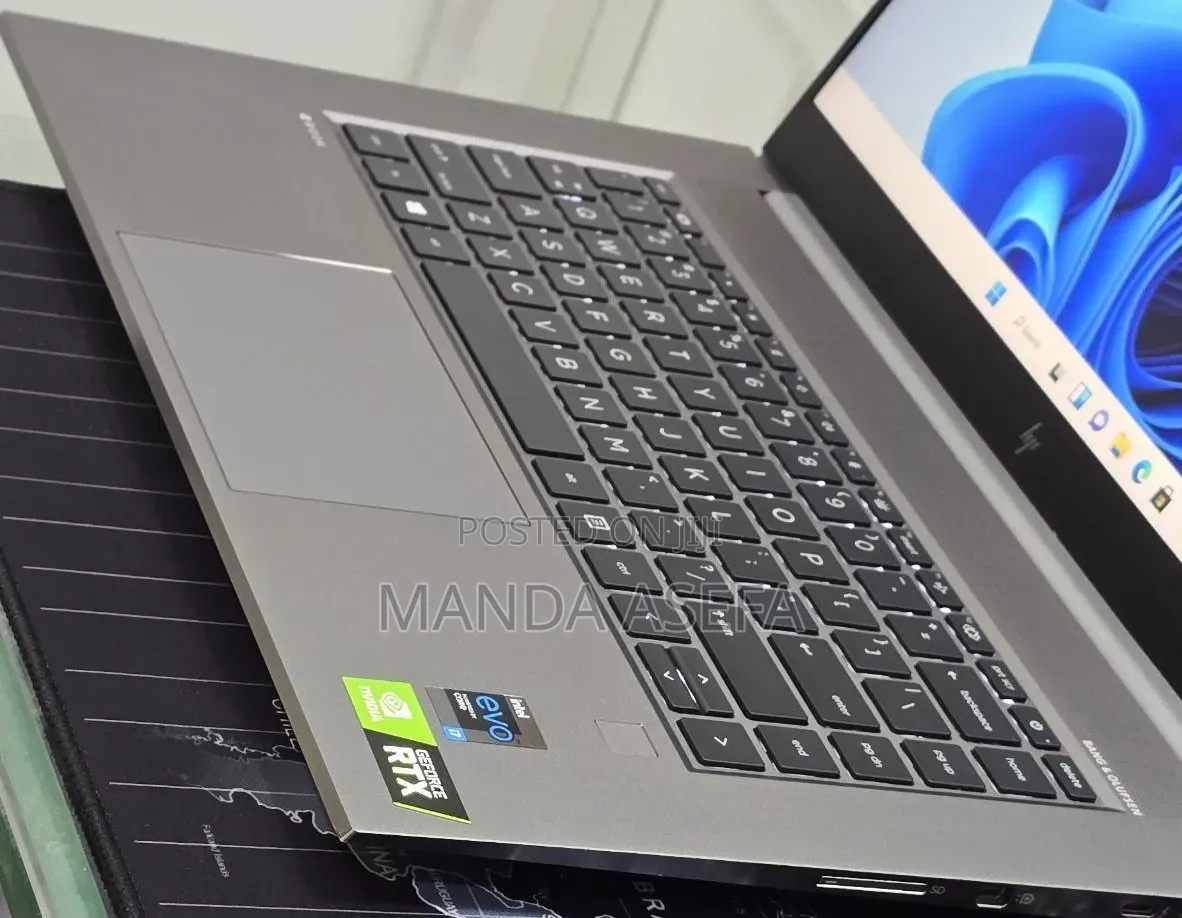 New Laptop HP ZBook 15 32GB Intel Core i7 SSD 512GB