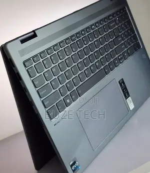 New Laptop Lenovo Yoga 7i 16GB Intel Core i7 SSD 512GB