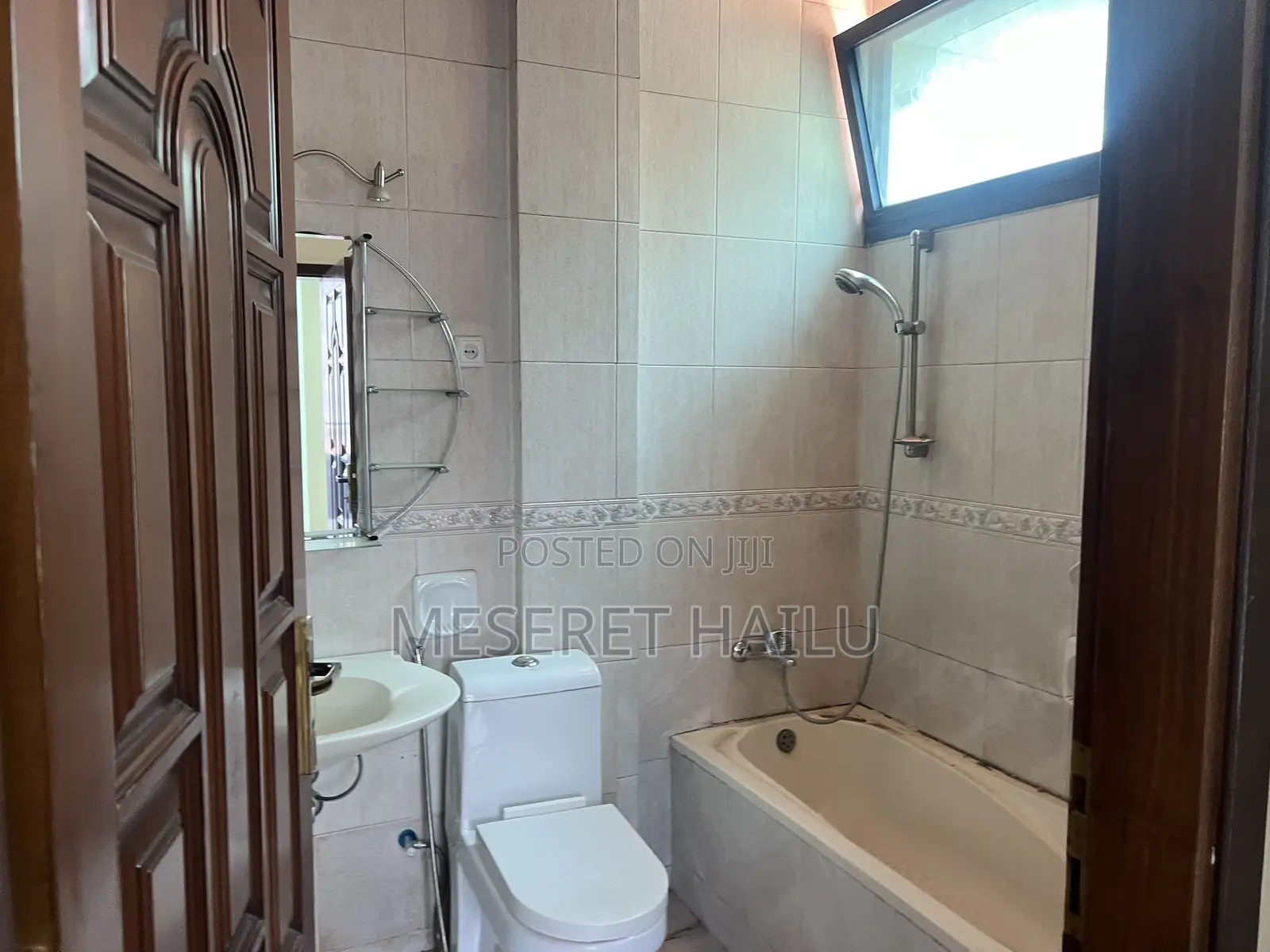 5bdrm House in Total 3 Koter, Nifas Silk-Lafto for rent