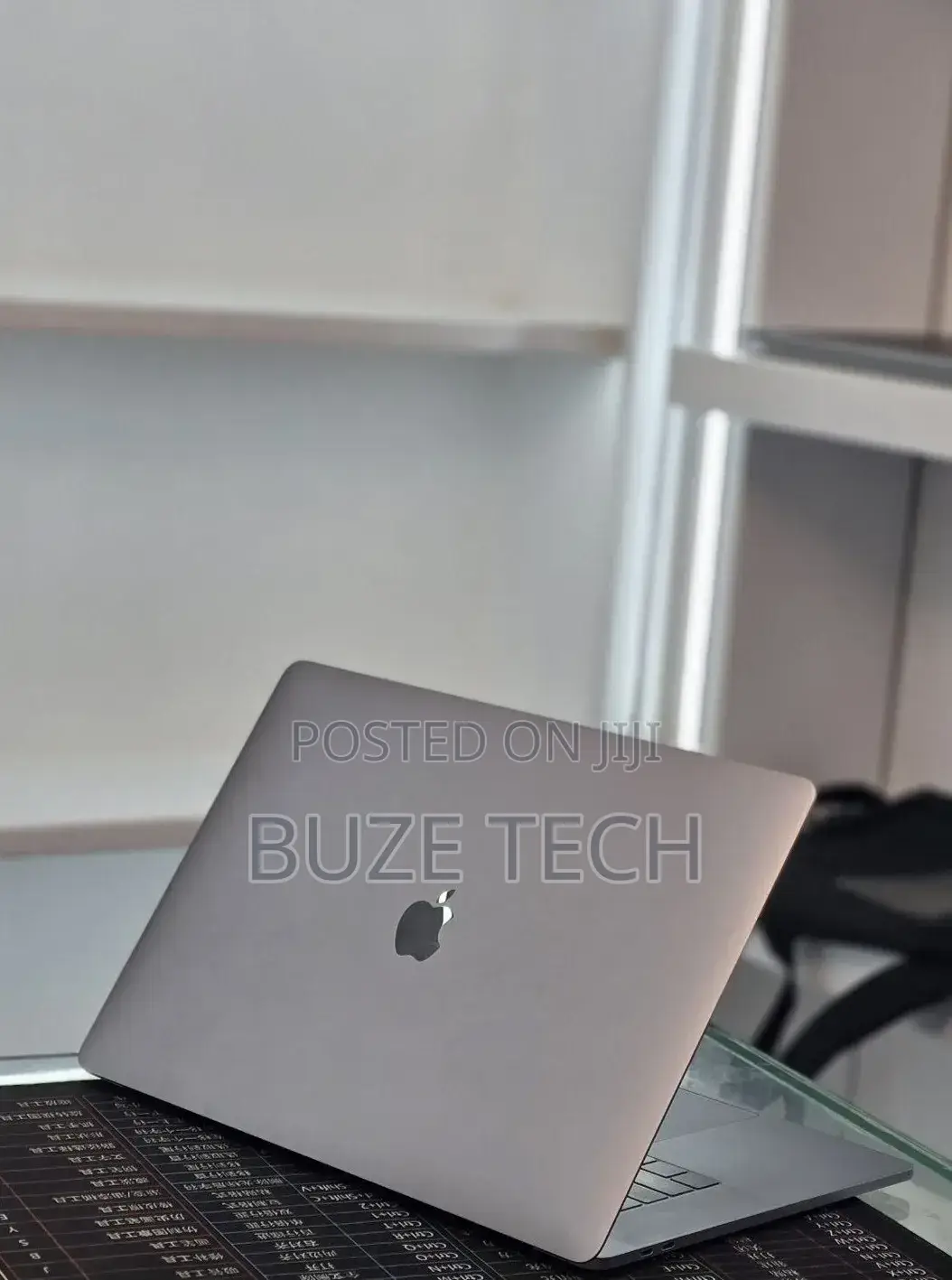 New Laptop Apple MacBook Pro 2018 32GB Intel Core i7 SSD 1T