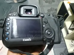 Canon Mark Iv Camera With Full Accecories an Lenses
