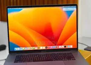 New Laptop Apple MacBook Pro 2018 16GB Intel Core i7 SSD 512GB