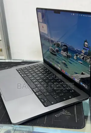New Laptop Apple MacBook Pro 2021 M1 16GB Apple M1 Pro SSD 512GB