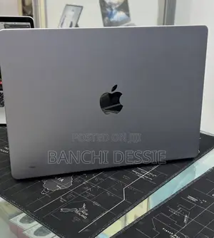 New Laptop Apple MacBook Pro 2021 M1 16GB Apple M1 Pro SSD 512GB