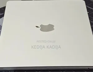 New Laptop Apple MacBook Air 2022 M2 16GB Apple M2 SSD 512GB