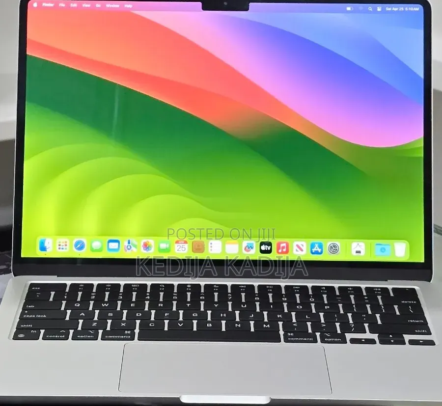 New Laptop Apple MacBook Air 2022 M2 16GB Apple M2 SSD 512GB