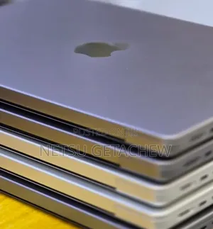 New Laptop Apple MacBook Pro 2021 M1 16GB Apple M1 Pro SSD 512GB
