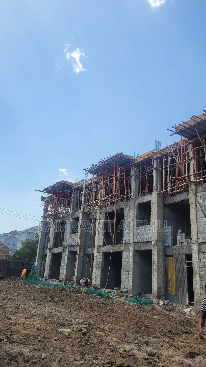2bdrm Apartment in ካንጋሮ, Bole for sale