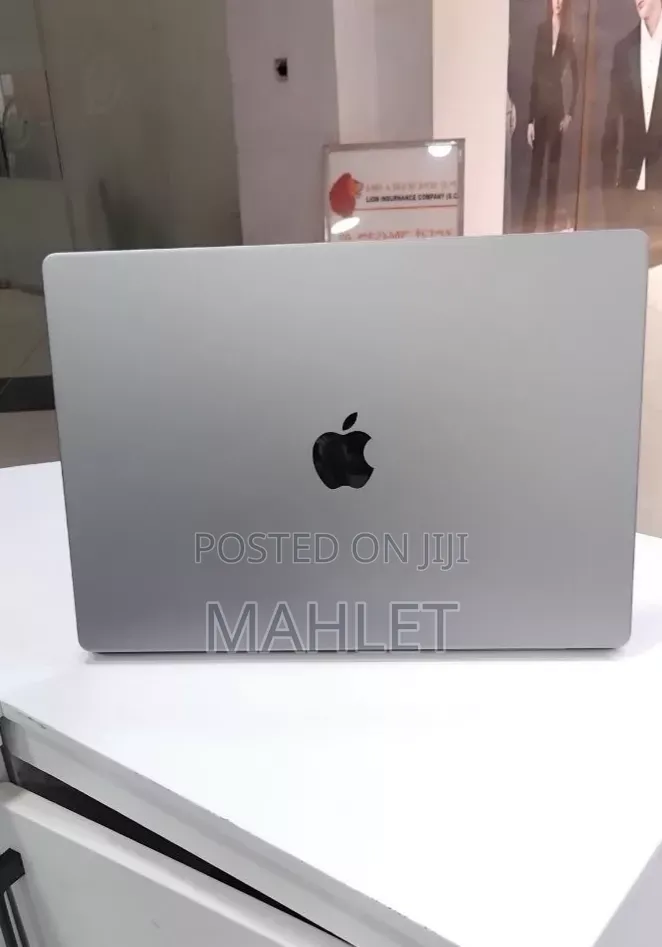 New Laptop Apple MacBook Pro 2021 M1 32GB Intel Core i9 SSD 1T