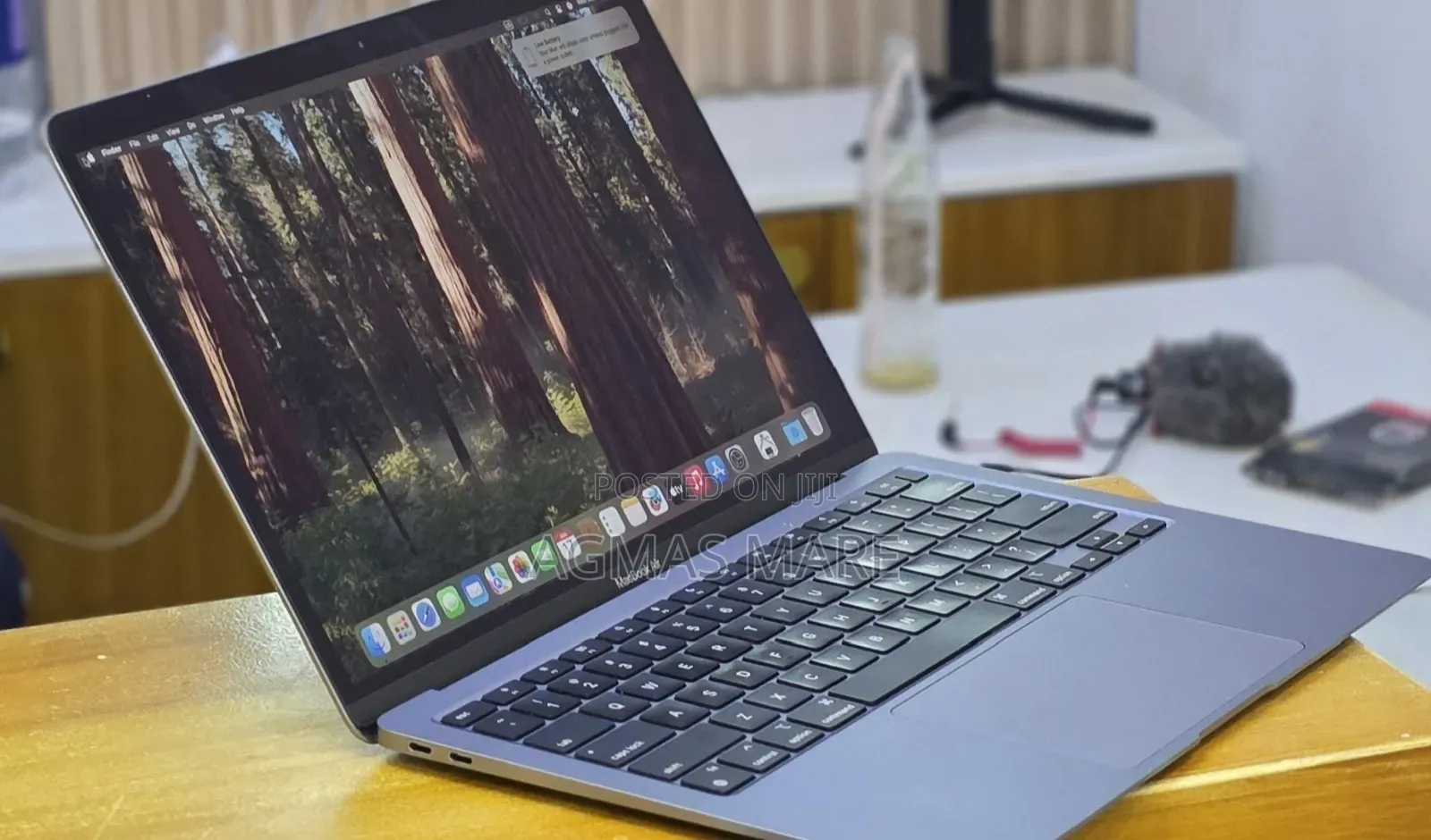New Laptop Apple MacBook Air 2020 M1 16GB Apple M1 SSD 256GB