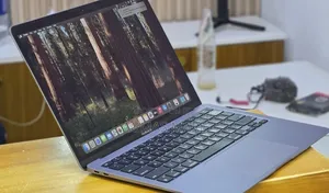 New Laptop Apple MacBook Air 2020 M1 16GB Apple M1 SSD 256GB