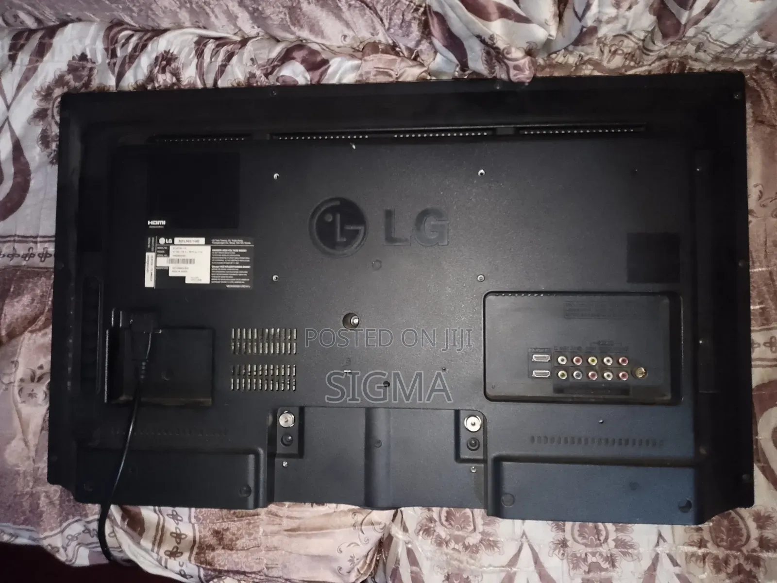 LG TV 32ln